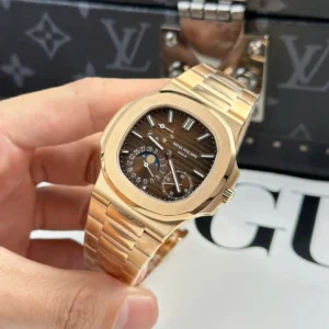 Patek Philippe Nautilus 5712/1R – 001 Chocolate Dial V3-2025 – VIP Version - Görsel 4