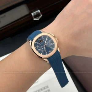 Alternative view of Patek Philippe Aquanaut 5261R Moonphase Blue Rose 40mm – VIP Version