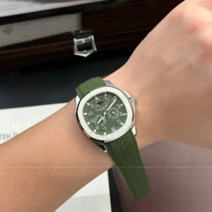 Alternative view of Patek Philippe Aquanaut 5261A Moonphase Green 40mm – VIP Version