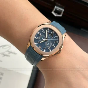 Alternative view of Patek Philippe Aquanaut 5261A Moonphase Tifany Blue Rose 40mm – VIP Version