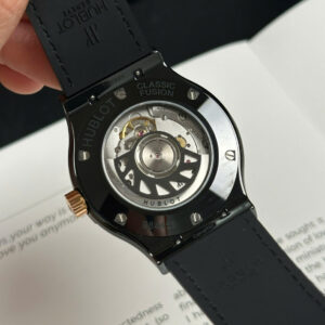 Hublot Classic Fusion Ceramic Carbon Dial King Gold JJZ 42mm Base – VIP Version - Görsel 7