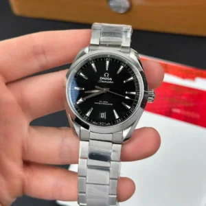 Alternative view of Omega Seamaster Aqua Terra 150M 220.10.41.21.01.001 41mm – VIP Version