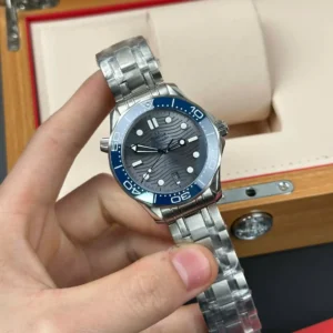 Omega Seamaster CO‑AXIAL 210.30.42.20.06.001 42mm – VIP Version - Görsel 3