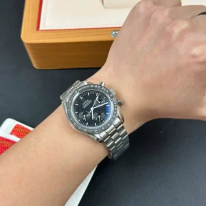 Omega Speedmaster Moonwatch Professional 310.30.42.50.01.002 – VIP Version - Görsel 3