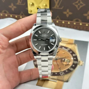 Alternative view of Rolex Datejust M126300-0011 41mm – VIP Version