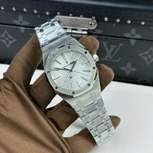 Audemars Piguet Royal Oak Date 15400ST.OO.1220ST.02 41mm – VIP Version - Görsel 3