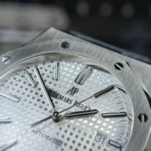 Audemars Piguet Royal Oak Date 15400ST.OO.1220ST.02 41mm – VIP Version - Görsel 8