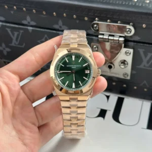 Alternative view of Vacheron Constantin Overseas 4520V/210R-B967 41mm – VIP Version