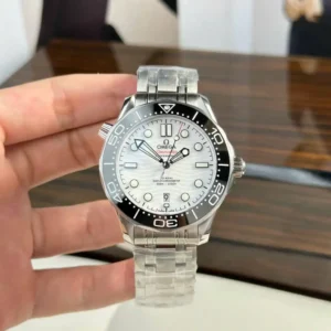 Omega Seamaster Diver 300M Co‑Axial Master Chronometer 210.30.42.20.04.001 42mm – VIP Version - Görsel 3