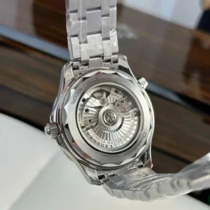 Omega Seamaster Diver 300M Co‑Axial Master Chronometer 210.30.42.20.04.001 42mm – VIP Version - Görsel 9