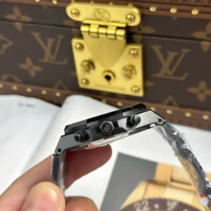Audemars Piguet Royal Oak Selfwinding Chronograph “One Drop” 26240CE.OO.1225CE.98 41mm – VIP Version - Görsel 7
