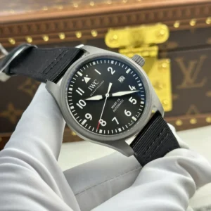 IWC Pilot’s Mark XX Patrouille Suisse IW328209 Titanium - Görsel 4