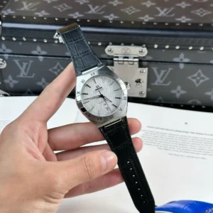 Alternative view of Omega Constellation 131.12.41.21.06.001 41mm – VIP Version
