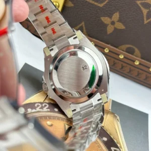 Rolex GMT-Master II 126729VTNR 40mm – VIP Version - Görsel 8