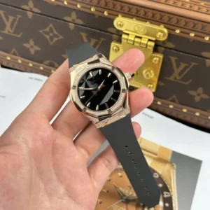 Hublot Classic Fusion Orlinski King Gold Alternative Pavé 550.OS.1800.RX.1804.ORL19 40mm – VIP VERSION - Görsel 3