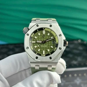 Audemars Piguet Royal Oak Offshore Diver 15720ST 42mm Green Dial – VIP Version - Görsel 3