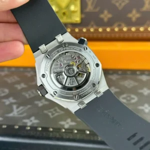 Audemars Piguet Royal Oak Offshore Diver 15720ST 42mm Black Dial – VIP Version - Görsel 8