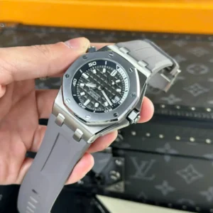 Audemars Piguet Royal Oak Offshore Diver 15720ST 42mm Grey Dial – VIP Version - Görsel 3