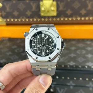 Audemars Piguet Royal Oak Offshore Diver 15720ST 42mm Grey Dial – VIP Version - Görsel 5