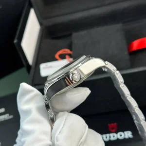 Tudor Black Bay Pro M79470-0001 39mm Titanium – VIP Version - Görsel 6