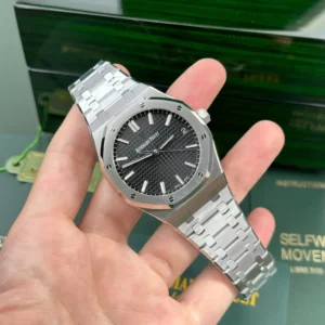 Audemars Piguet Royal Oak 15500ST.OO.1220ST.03 41mm – VIP Version - Görsel 3