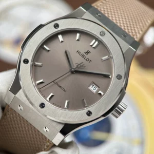 Hublot Classic Fusion 42mm Sundunt Dial Titanium – VIP Version - Görsel 5