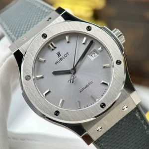 Hublot Classic Fusion Essential Grey 42mm Titanium – VIP Version - Görsel 7
