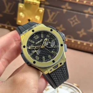 Hublot Big Bang 20th Anniversary Red Magic Watch 431.CF.1313.RX 43mm – VIP Version - Görsel 4