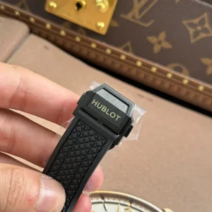 Hublot Big Bang 20th Anniversary Red Magic Watch 431.CF.1313.RX 43mm – VIP Version - Görsel 9
