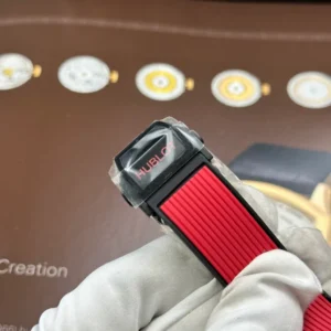 Hublot Big Bang Unico Red Magic Flyback Chronograph 42mm – VIP Version - Görsel 9