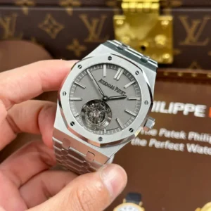 Audemars Piguet Royal Oak Flying Tourbillon 26530TI.OO.1220TI.01 41mm – VIP Version - Görsel 4