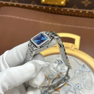 Alternative view of Cartier  Panthère de Cartier  CRW4PN0013 – VIP Version
