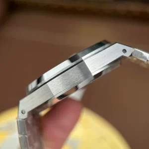 Audemars Piguet Royal Oak Selfwinding Flying Tourbillon 26532IC.EE.1220TI.01 41mm – Cuttomize Version - Görsel 8