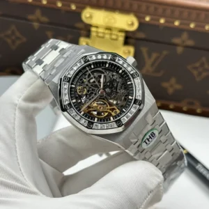 Alternative view of Audemars Piguet Royal Oak Frosted Gold Double Balance Wheel Openworked 41mm benzen Baugette – VIP VERSION