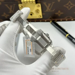Cartier Santos de Cartie Larger Full Diamond Demi Yellow Gold 39.8mm – Handcrafted Diamod - Görsel 9